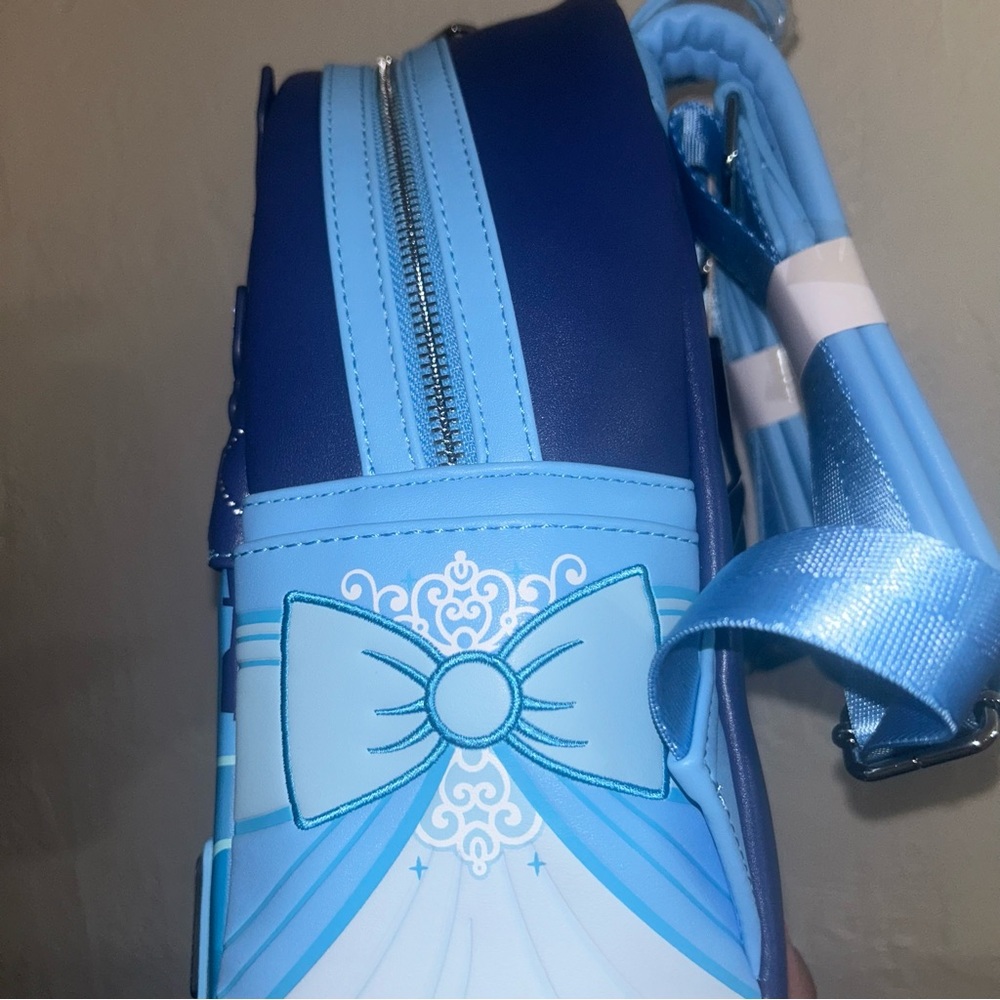 Loungefly Cinderella Castle Glow Mini Backpack - Picture 4 of 7